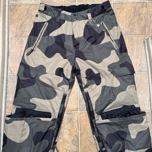 Quiksilver Men's Camo Snow Pants Size XL